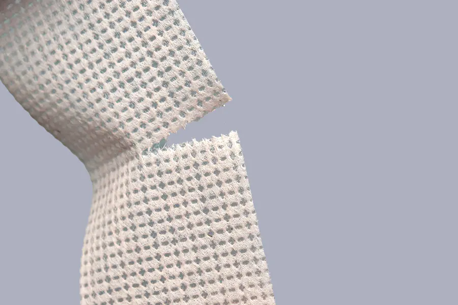 2.5cm×5m 플라스틱 커버가 있어 쉽게 벗겨지는 실리콘 테이프